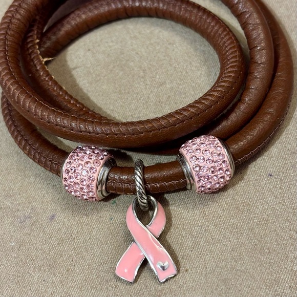 🆕 Brighton Cupid’s Kiss bead Five rows of Pale pink crystals Retired Gift ready - Picture 8 of 8